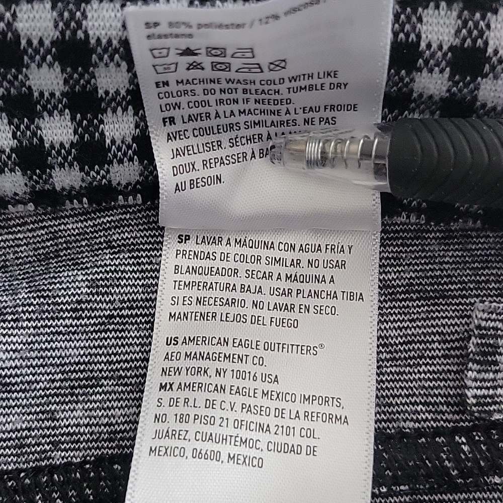 American Eagle Pants, 6, Black/White Checker. - Picture 11 of 13